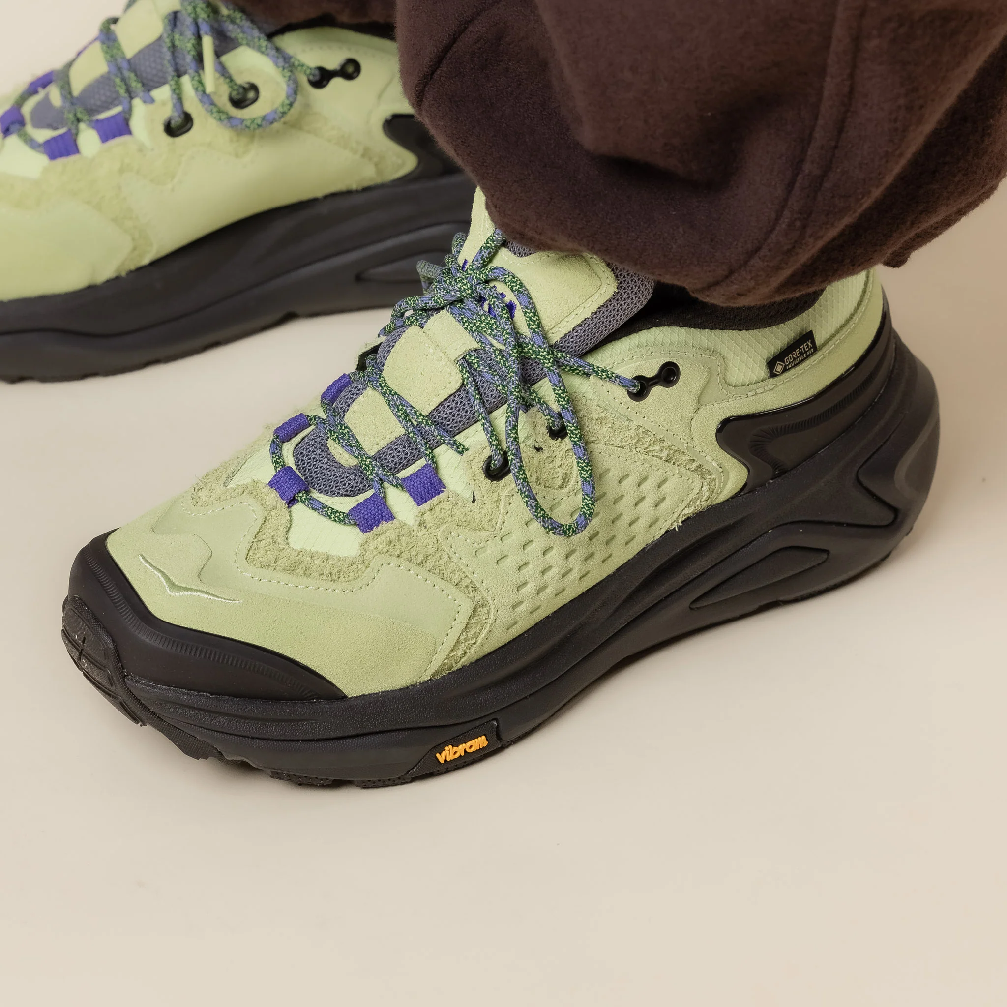 HOKA - Kaha 3 GORE-TEX Low Hiking Boots - Honeydew / Black - Image 5
