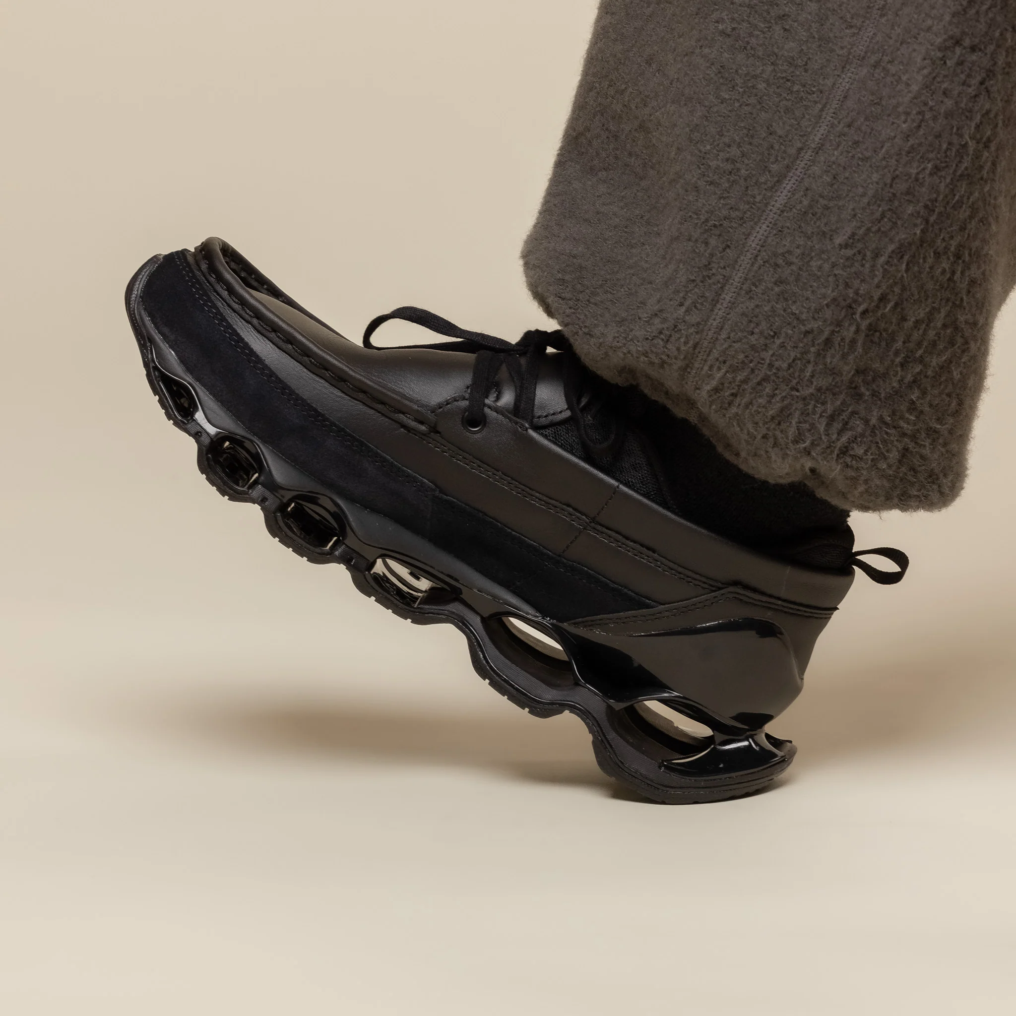 Mizuno - Wave Prophecy Moc - Black - Image 3