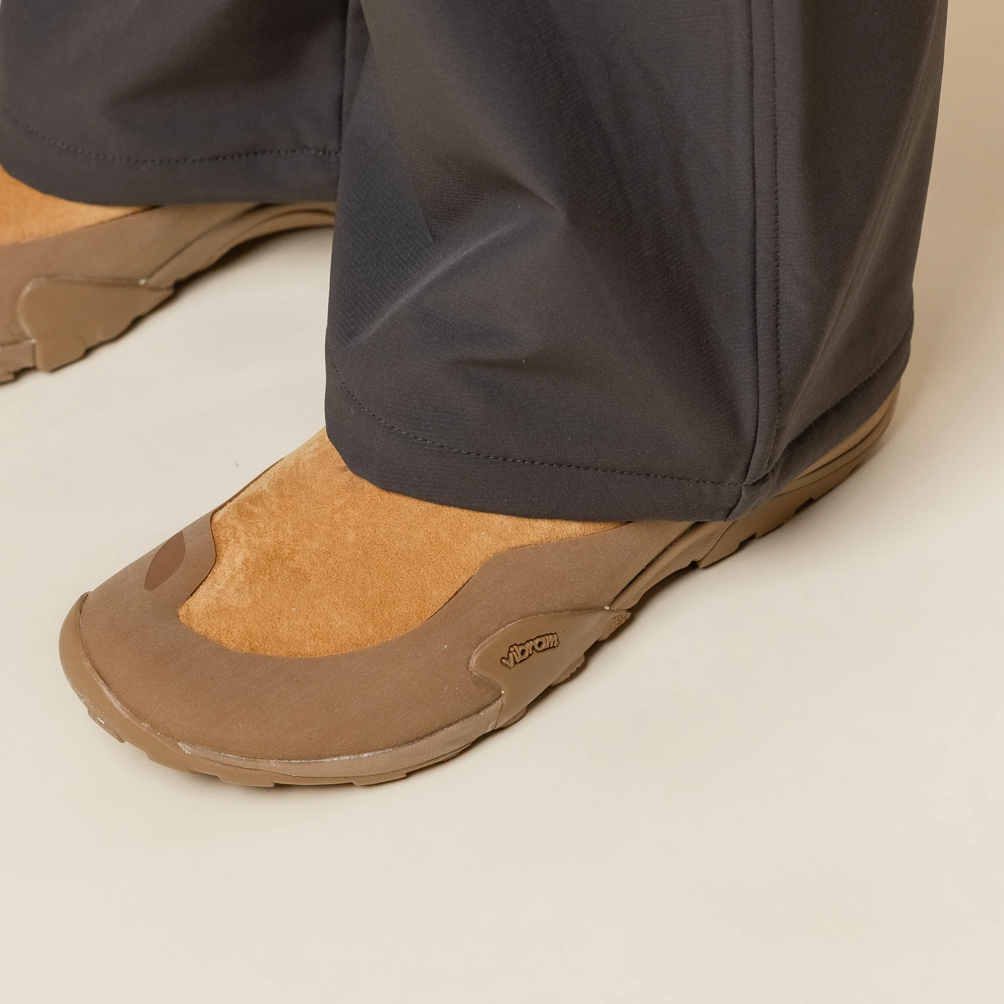 New Balance - MT10T - Stucco - Image 5