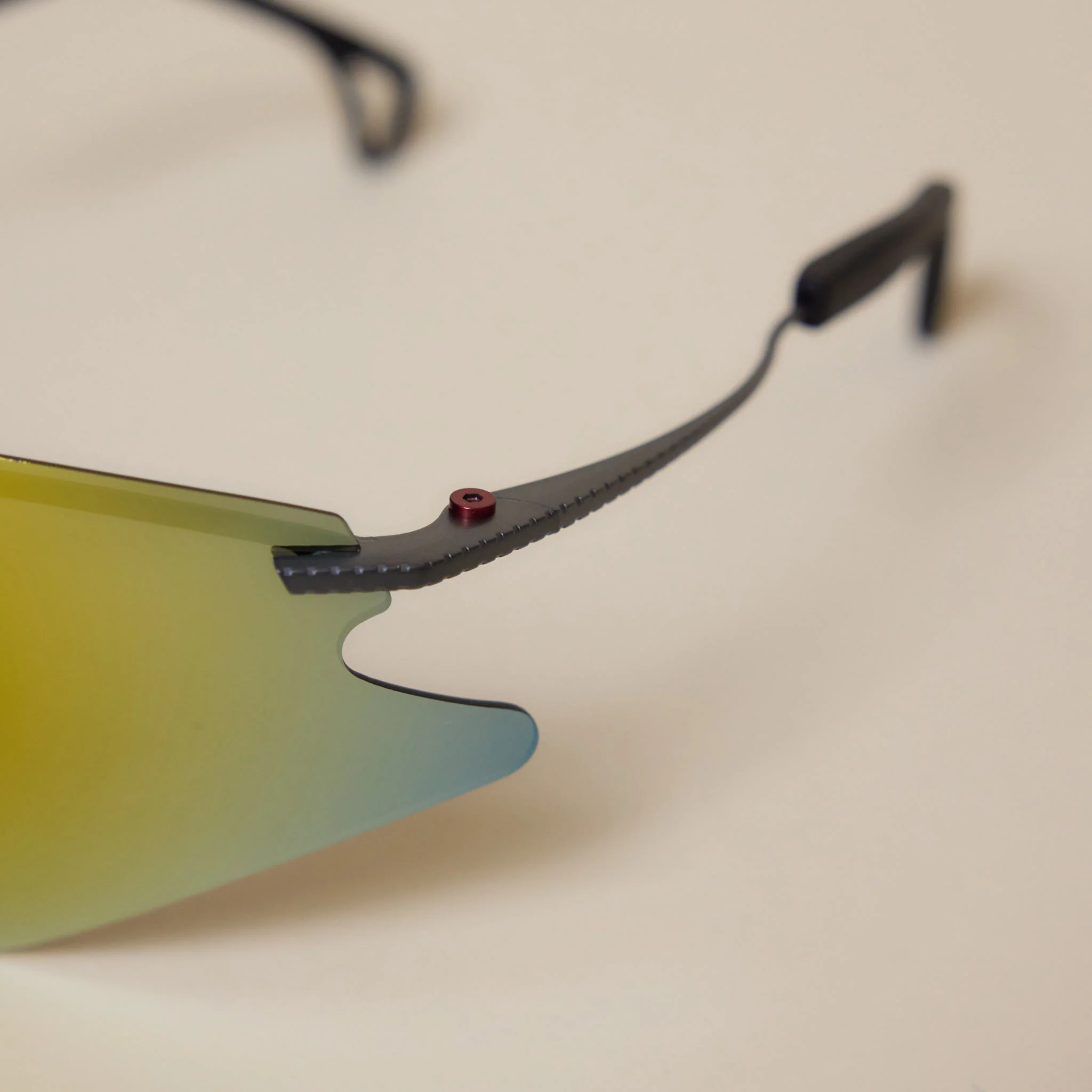 District Vision - Kohei Aero Blade Ti - Graphite D+ Amber Mirror - Image 2