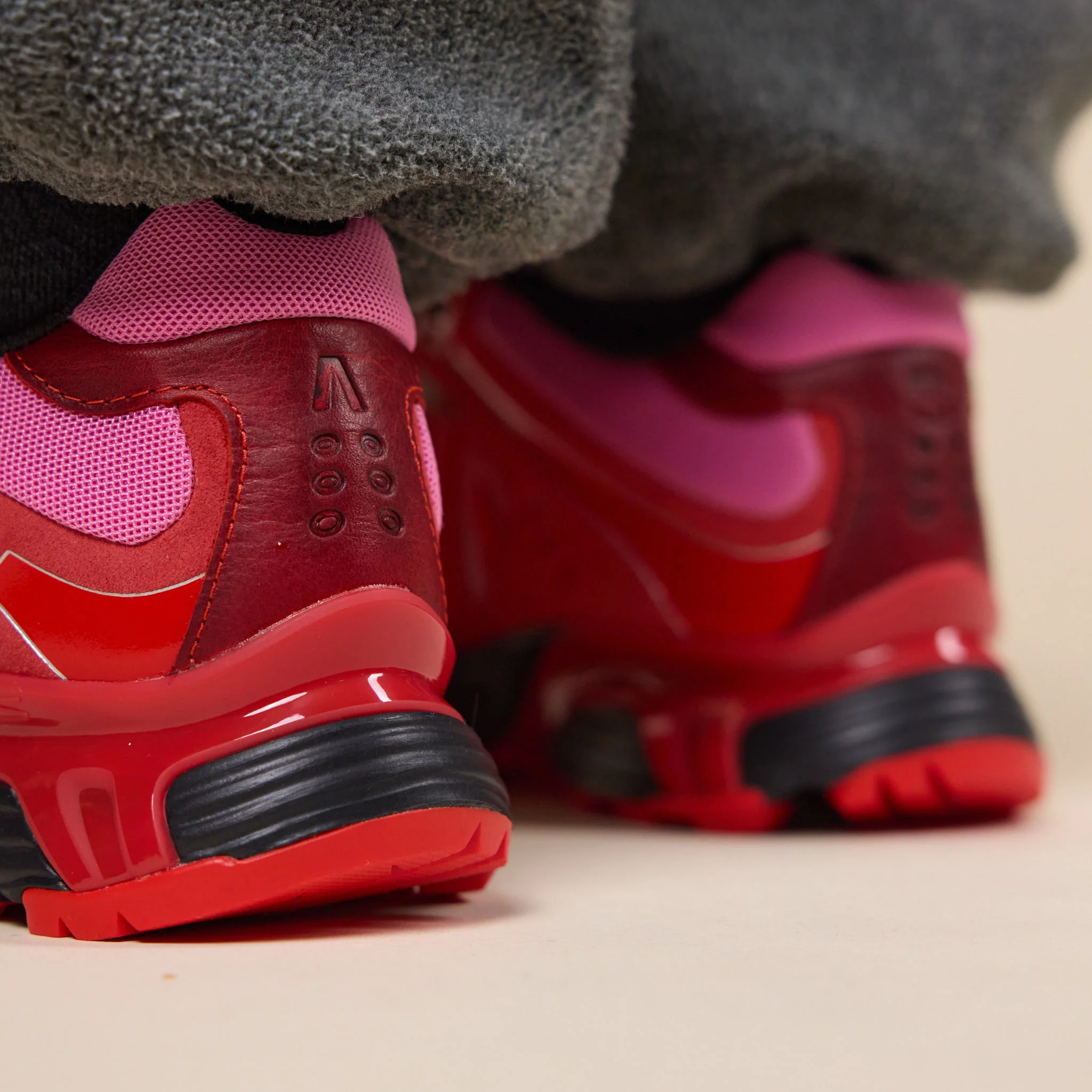 Salomon x Aries - XT Whisper - Fiery Red / Fuchsia Pink - Image 5